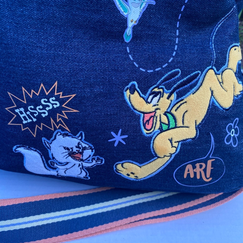 NWT Disney Critters Chaos collection tote bag new with the tag - Picture 10 of 13